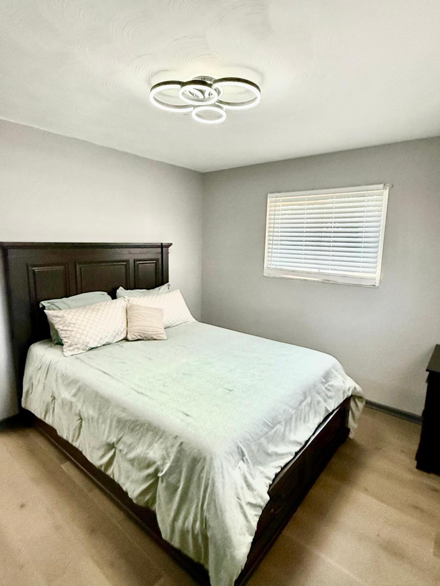 Delightful 3 Bedroom Indianapolis